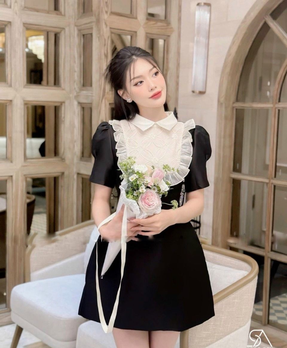 Váy mini tapta mềm cổ polo phối ren siêu xinh tôn dáng