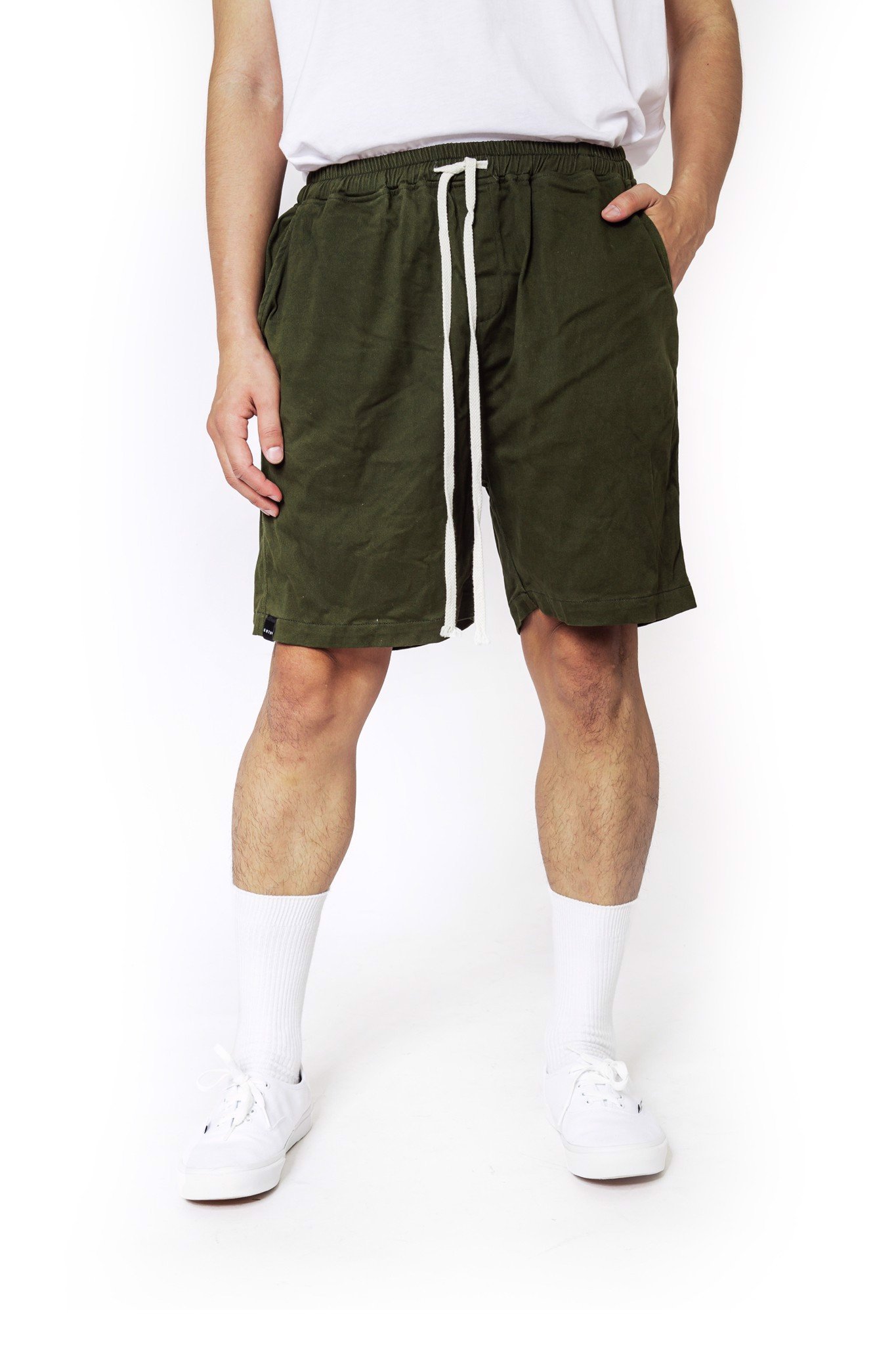 Quần short nam lưng thun SAINTRICE chất liệu cotton thoáng mát 3 màu đen xanh beige