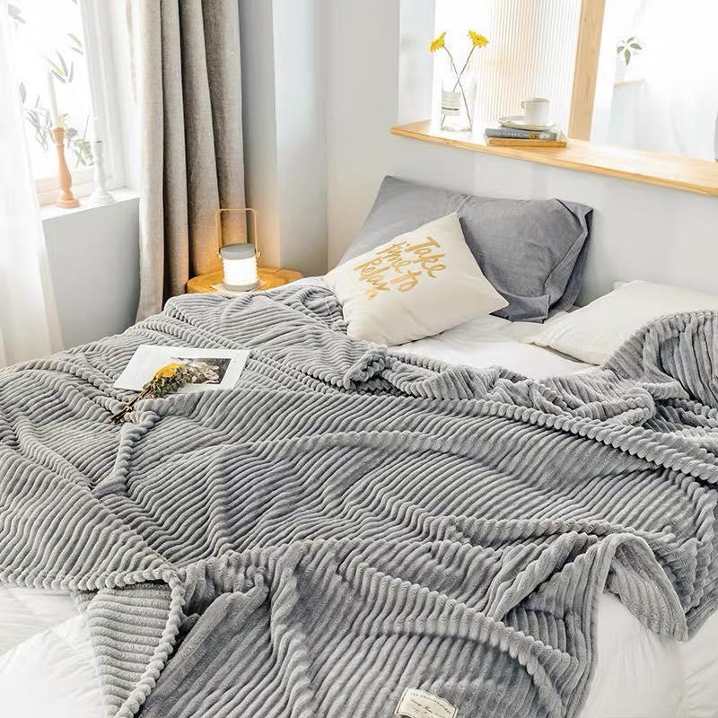 Chăn tuyết tăm - mẫu mới - kích cỡ 2m-2m3