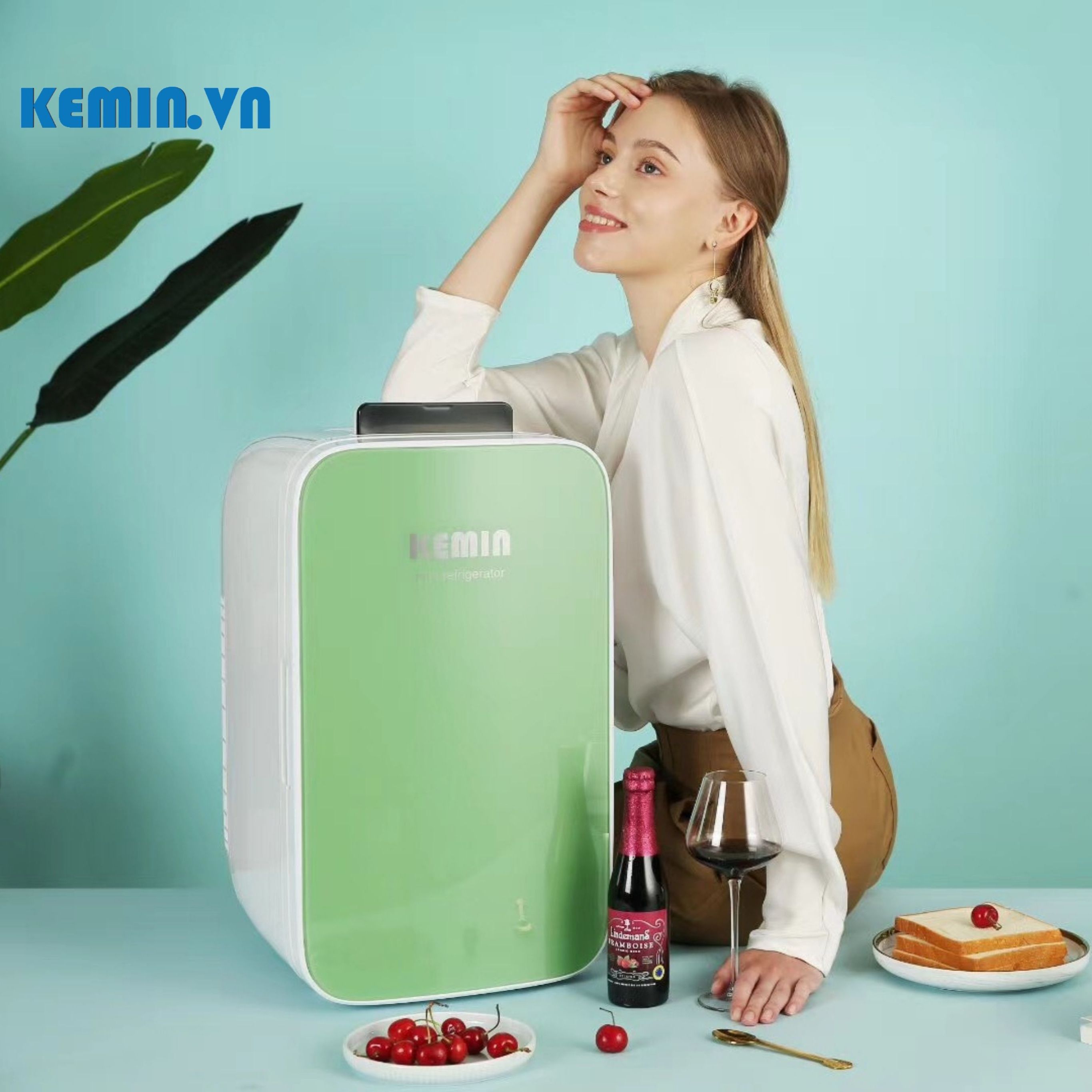 Tủ lạnh mini KEMIN 25 Lít màu XANH Auto [ có sẵn], Tủ đựng bảo quản mỹ phẩm, Tủ Lạnh để trên ô tô