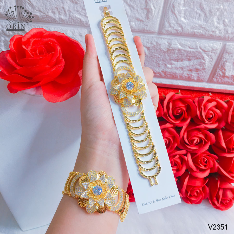 Vòng tay nữ , lắc hoa đính đá bền màu cao cấp Orin V2351 - Long Tien