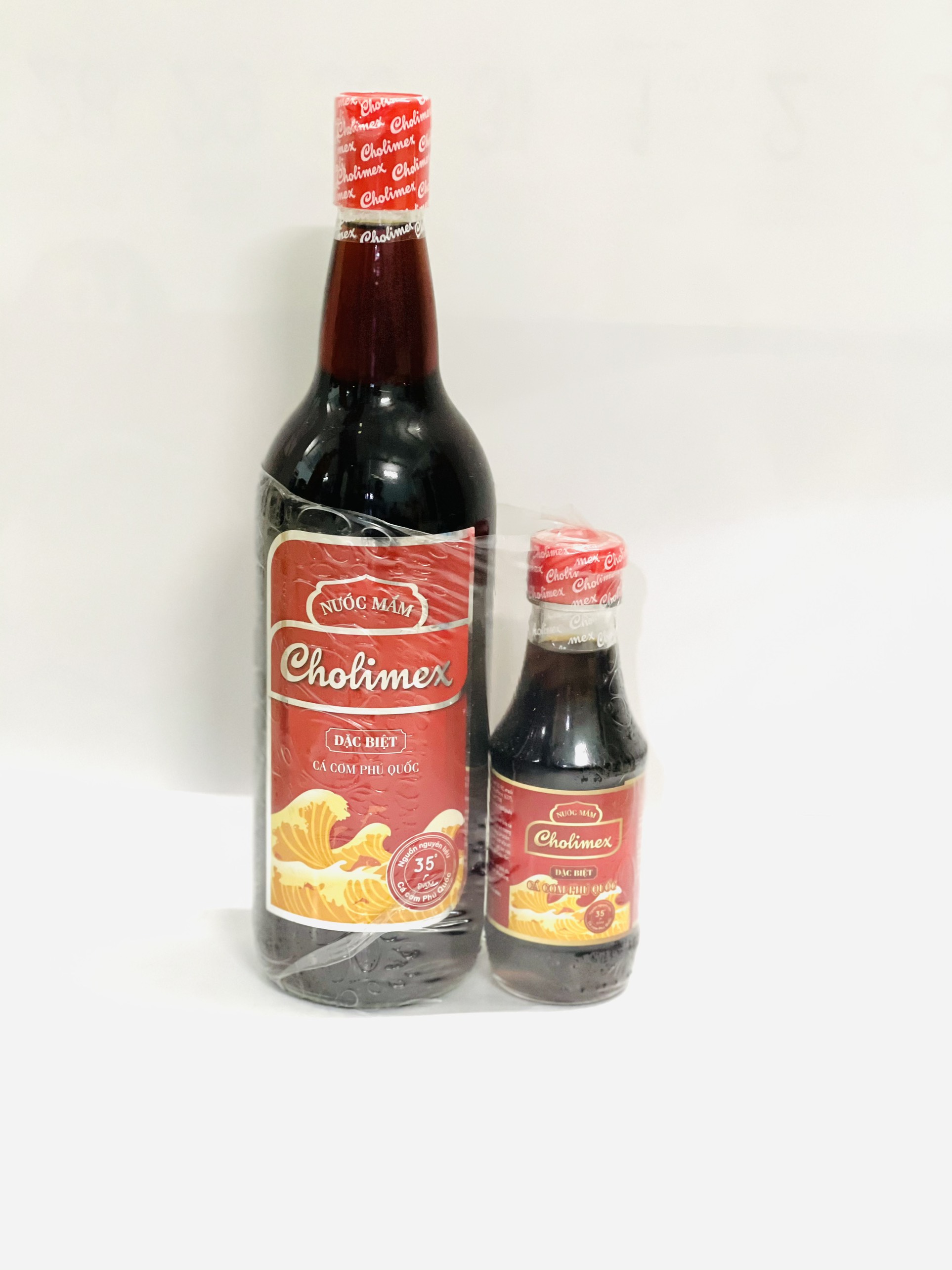 Nước mắm cá cơm tươi nguyên chất Cholimex loại đặc biệt 35 độ đạm chai 750ml. Khuyến mãi 1 tặng 1. Xả kho