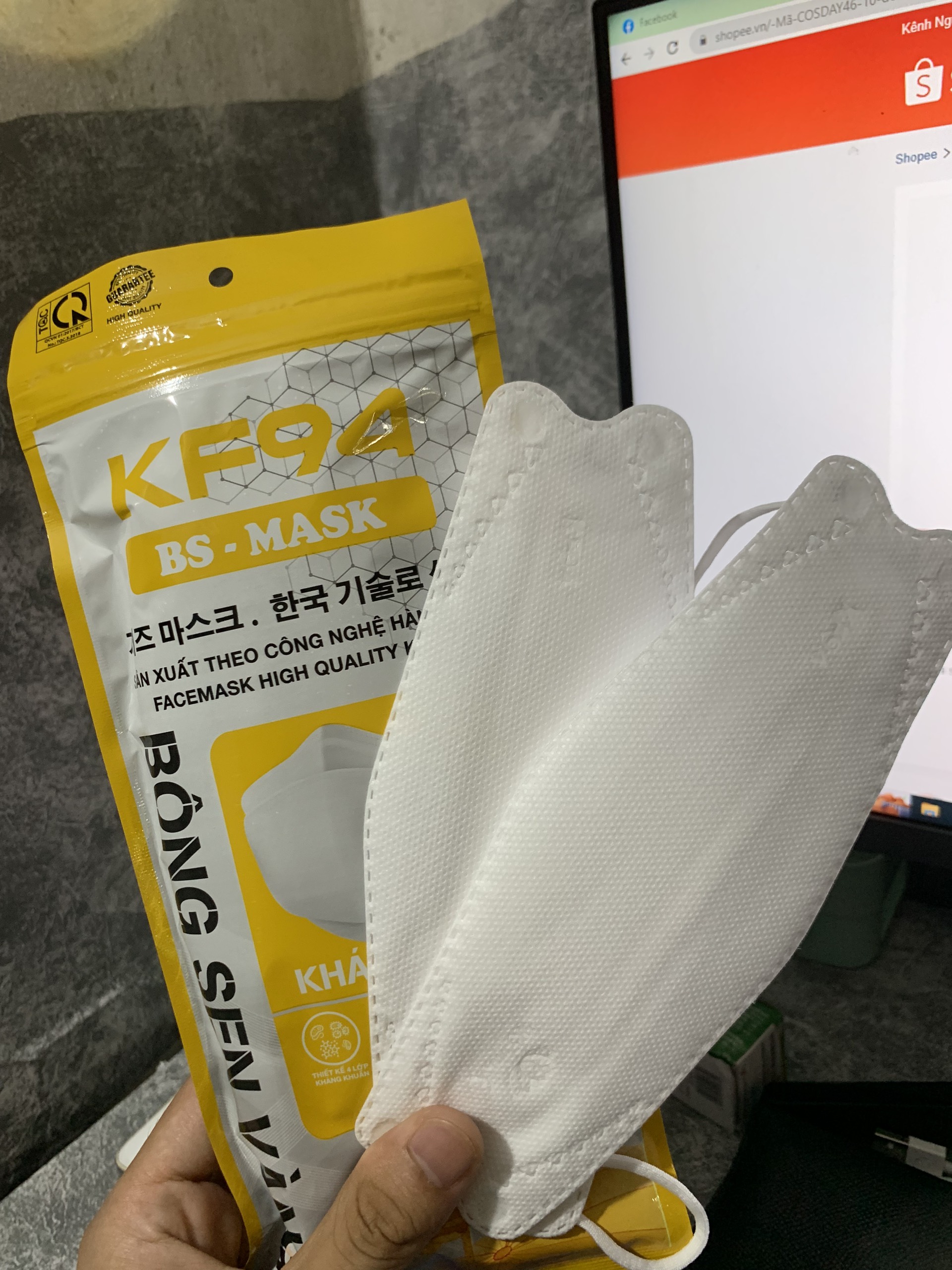 Set 10 cái Khẩu trang 3D KF94 Hàn Quốc chống bụi mịn và kháng khuẩn