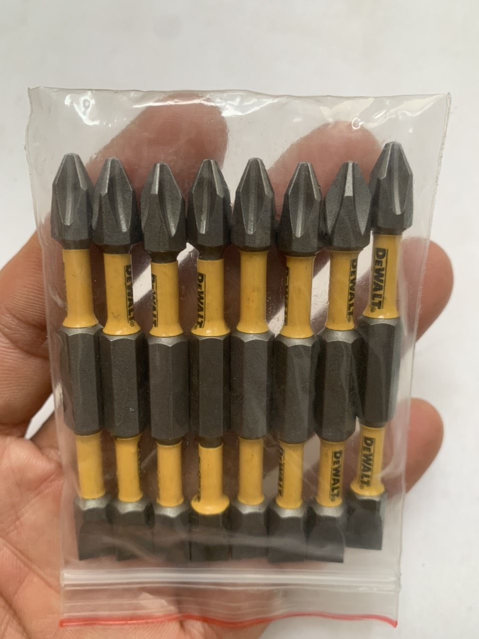 Túi 8 mũi vít dewalt hai đầu ph2 - sl8 dài 70mm chính hãng có từ
