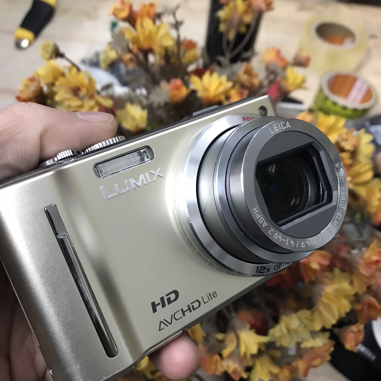 Máy ảnh Lumix TZ10 quay chụp tốt