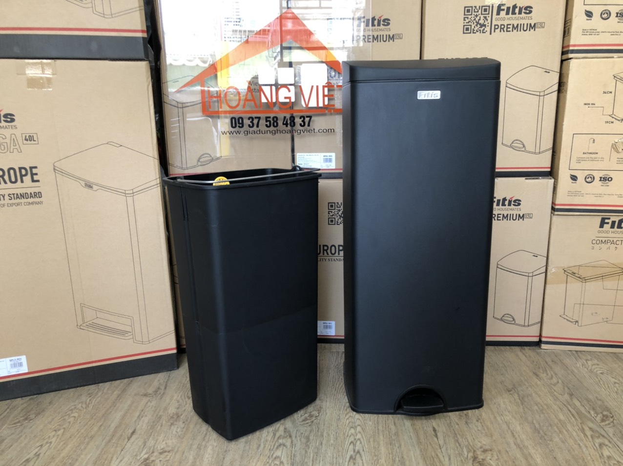 Thùng rác đạp vuông lớn fitis spl1-903 sơn đen