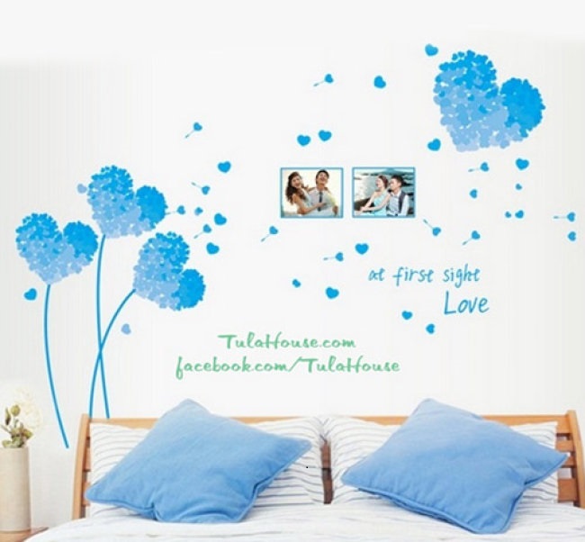 Decal dán tường trái tim