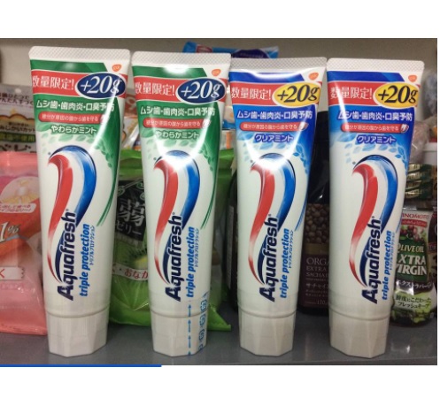 Kem đánh răng Aquafresh Nhật