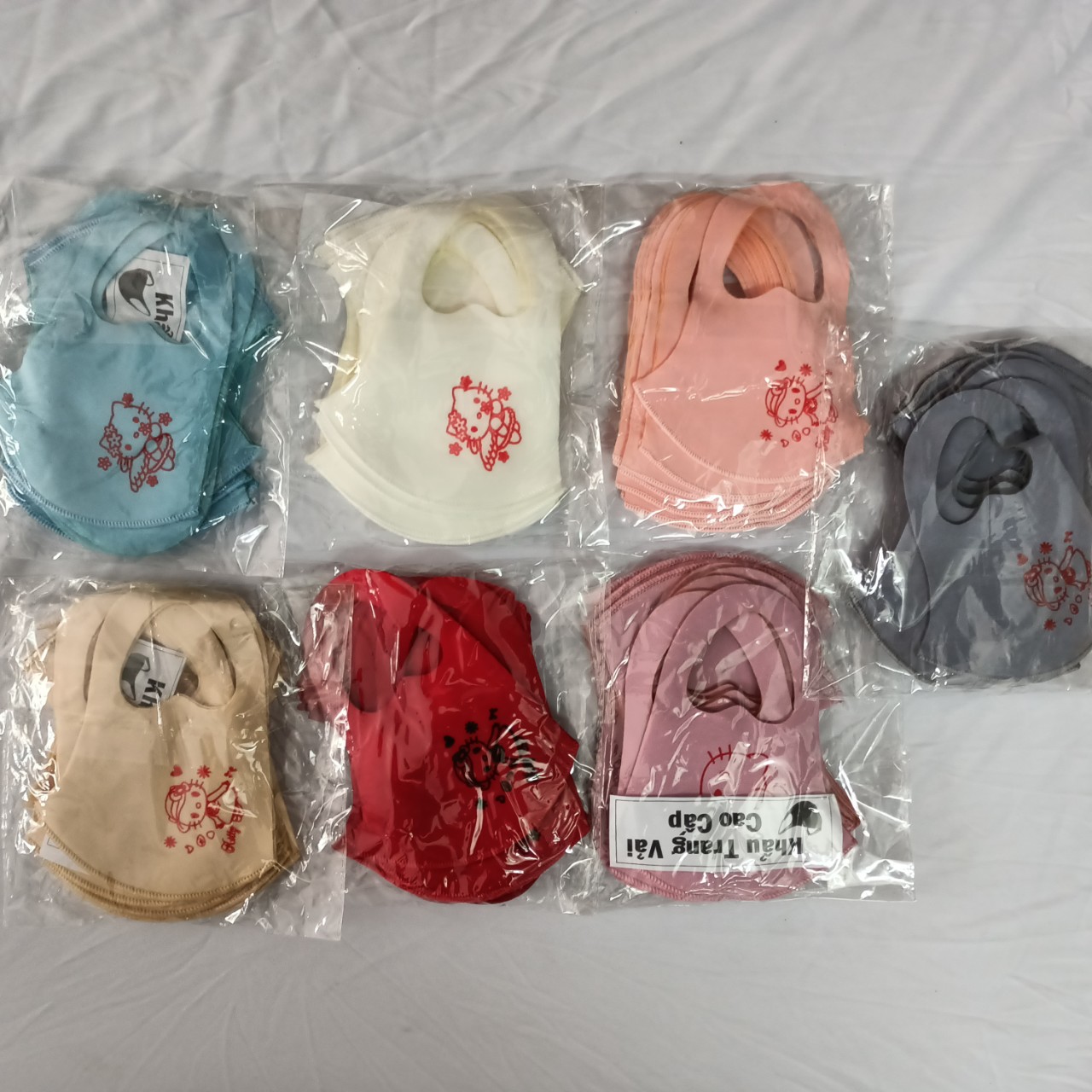 10 khẩu trang vải su BÉ GÁI siêu đẹp ( IN HÌNH HELLO KITTY)(4-8 tuổi)