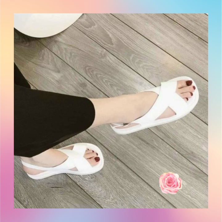 Giày sandal quai chéo bảng to, đế bánh mì cao 2cm