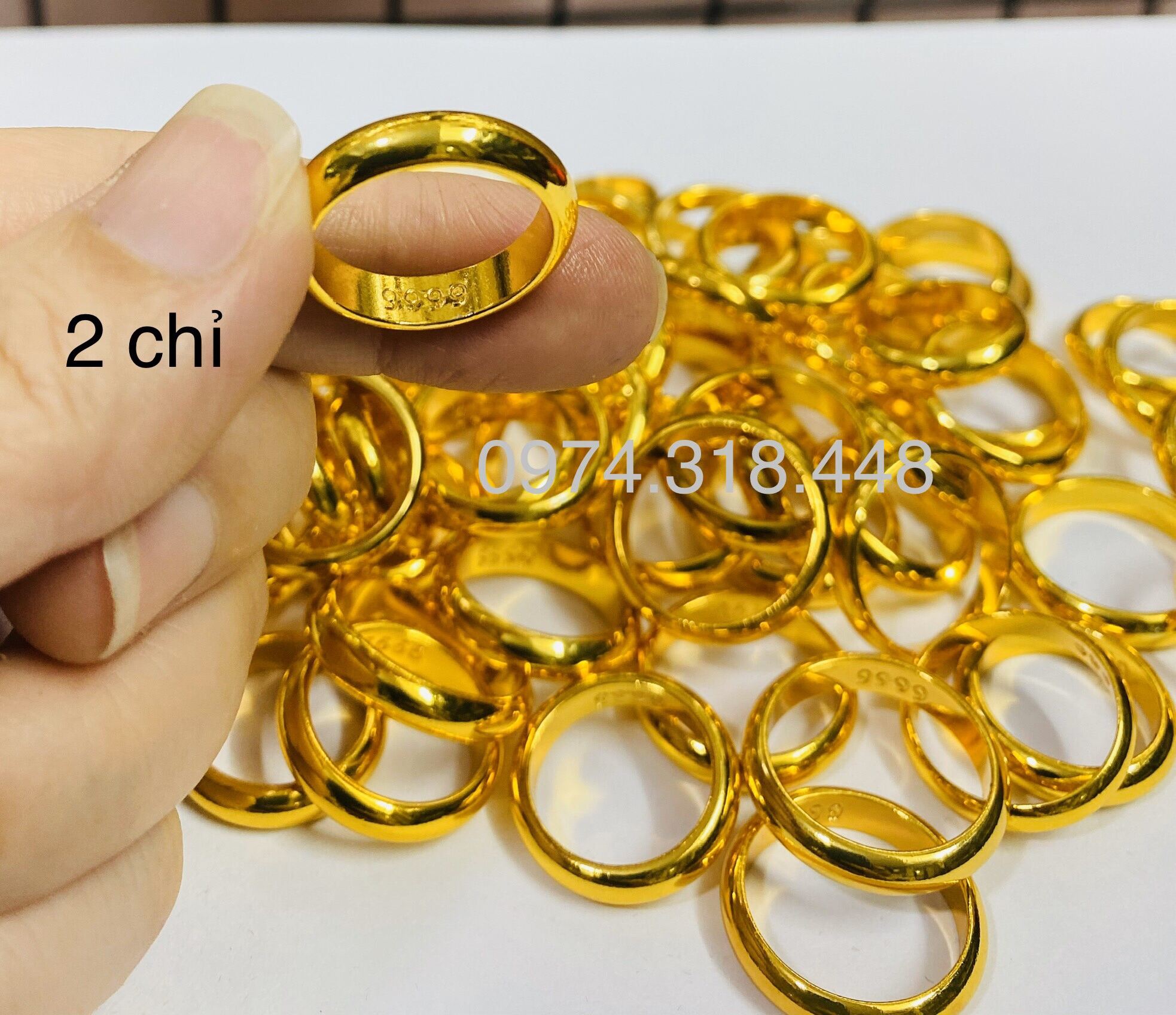 Nhẫn cưới vàng 9999 là gì? Cần lưu ý gì khi chọn mua nhẫn cưới vàng 9999