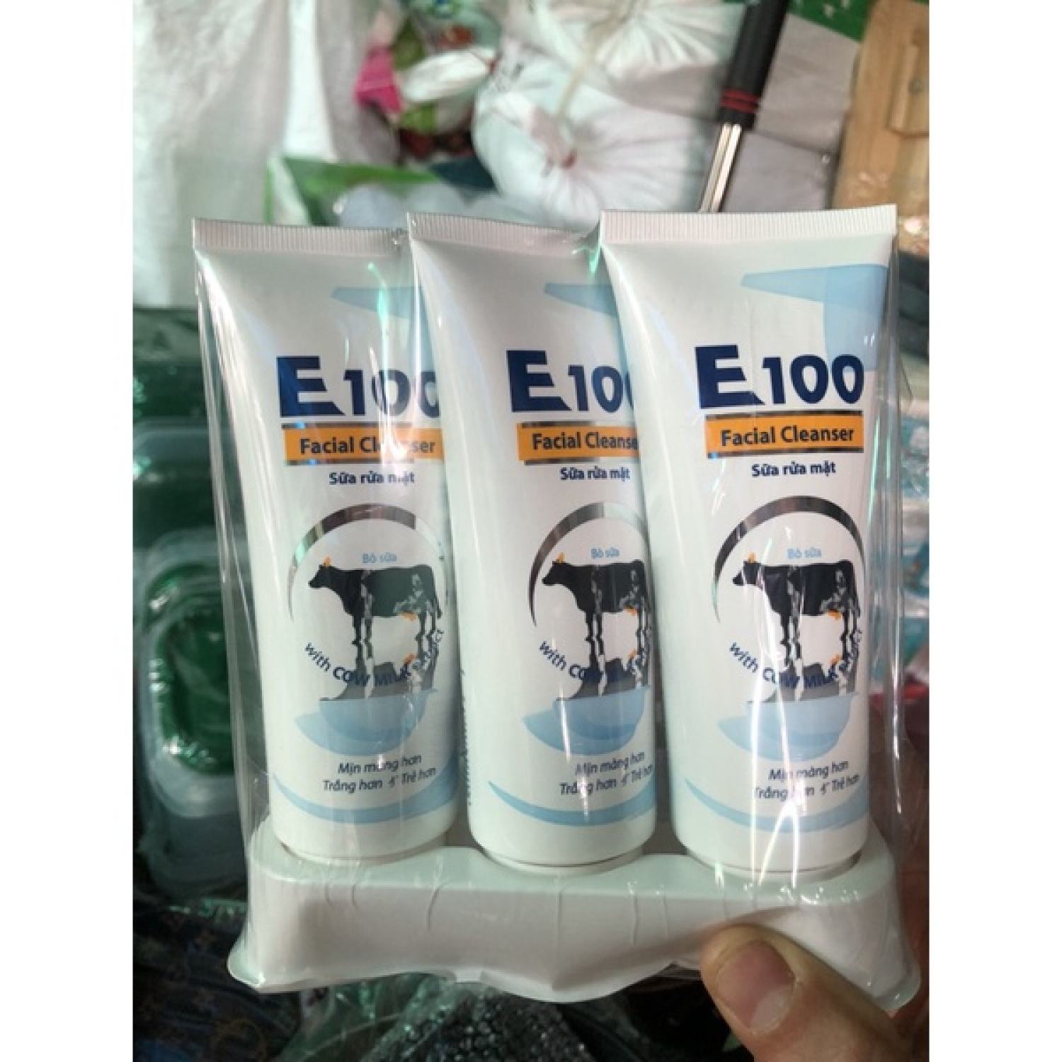 Sữa rữa mặt bò E100 tuýp 80ml mịn màng trắng sáng