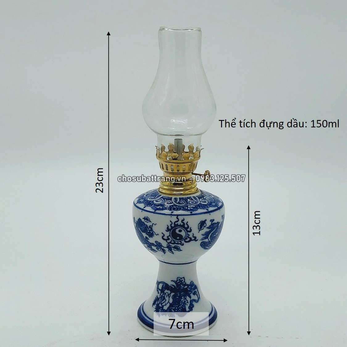 Đèn thờ cúng gia tiên - đèn dầu thờ cúng trên bàn thờ