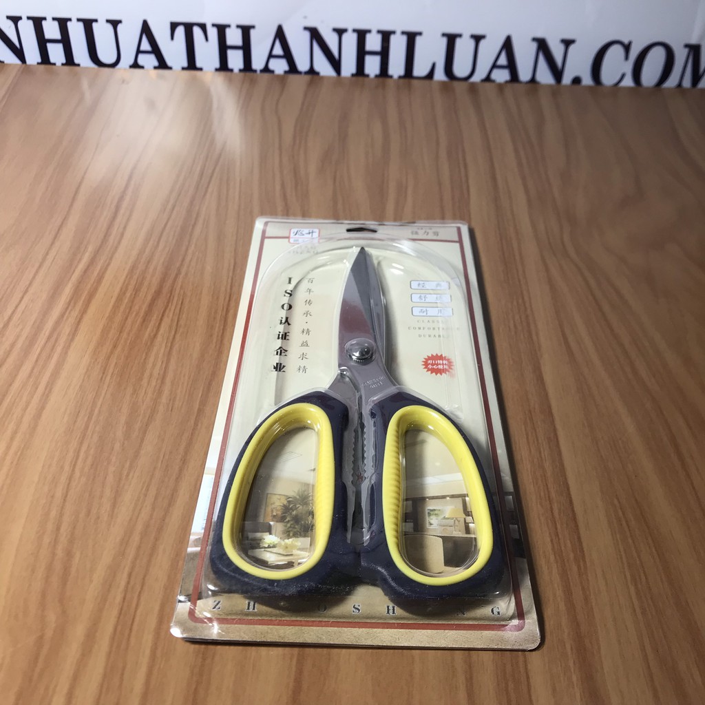 Kéo màu sắc đẹp