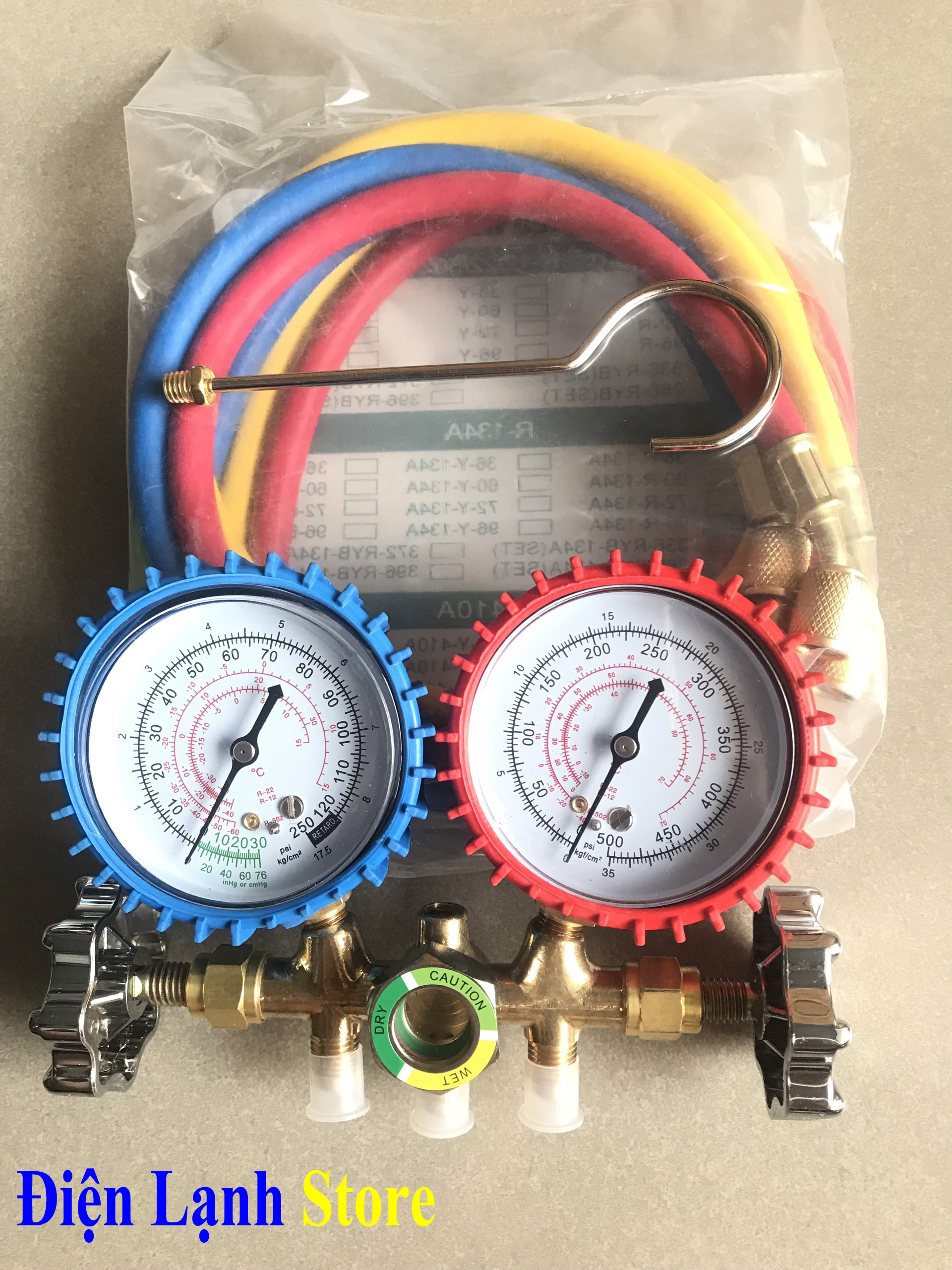 Đồng hồ áp suất nạp gas đôi loại thường chuyên dụng, tặng 3 dây nạp gas màu đỏ, xanh, vàng.