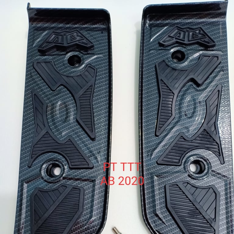 Gác chân air blade 2020 cacbon