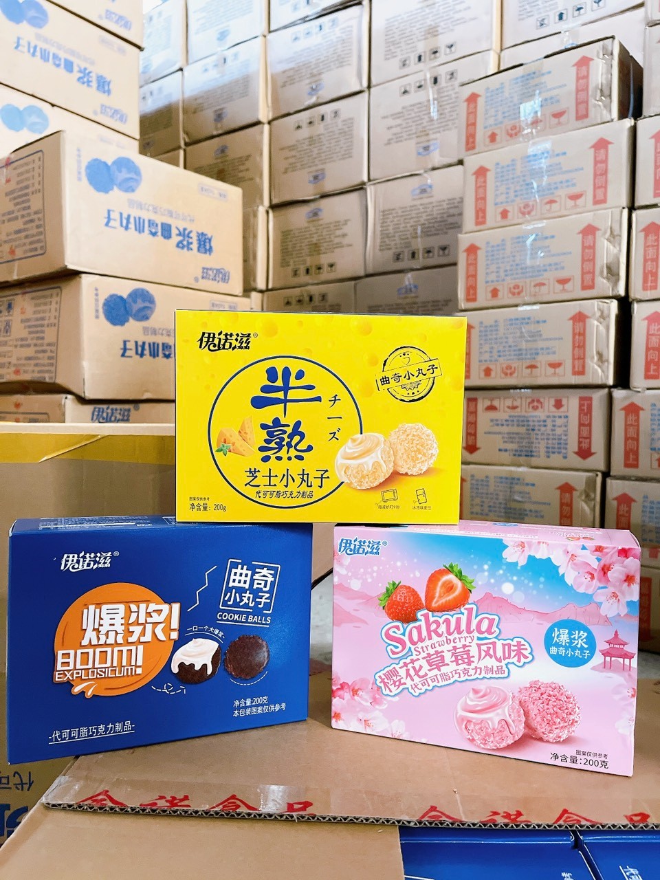 [ Sẵn hàng - Cực ngon ] Bánh Oreo Socola Nhân Chảy 3 Lớp Siêu Ngon - Hộp 200gr
