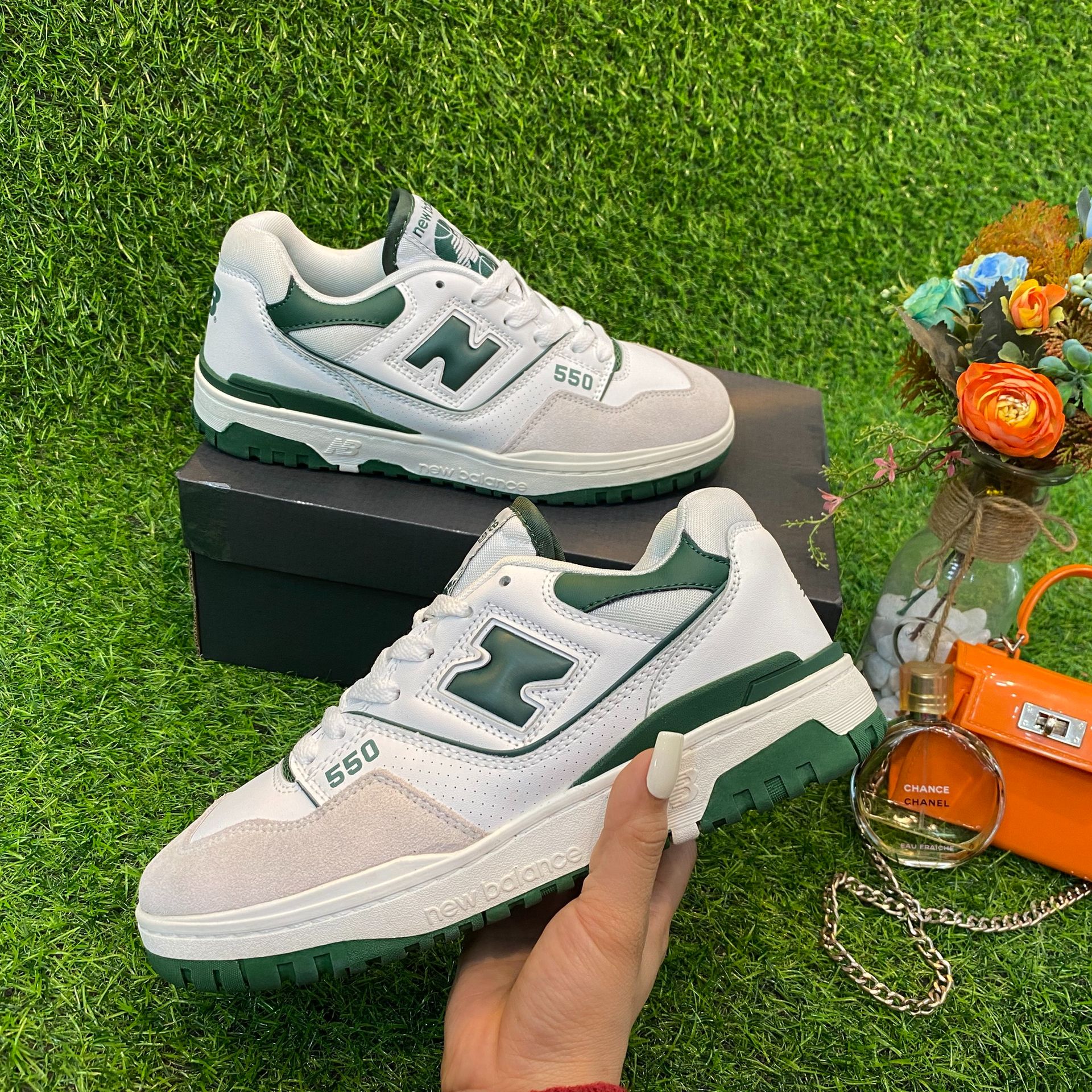 New balance n550 white green leaves leather sneakers - sizes 36 to 43