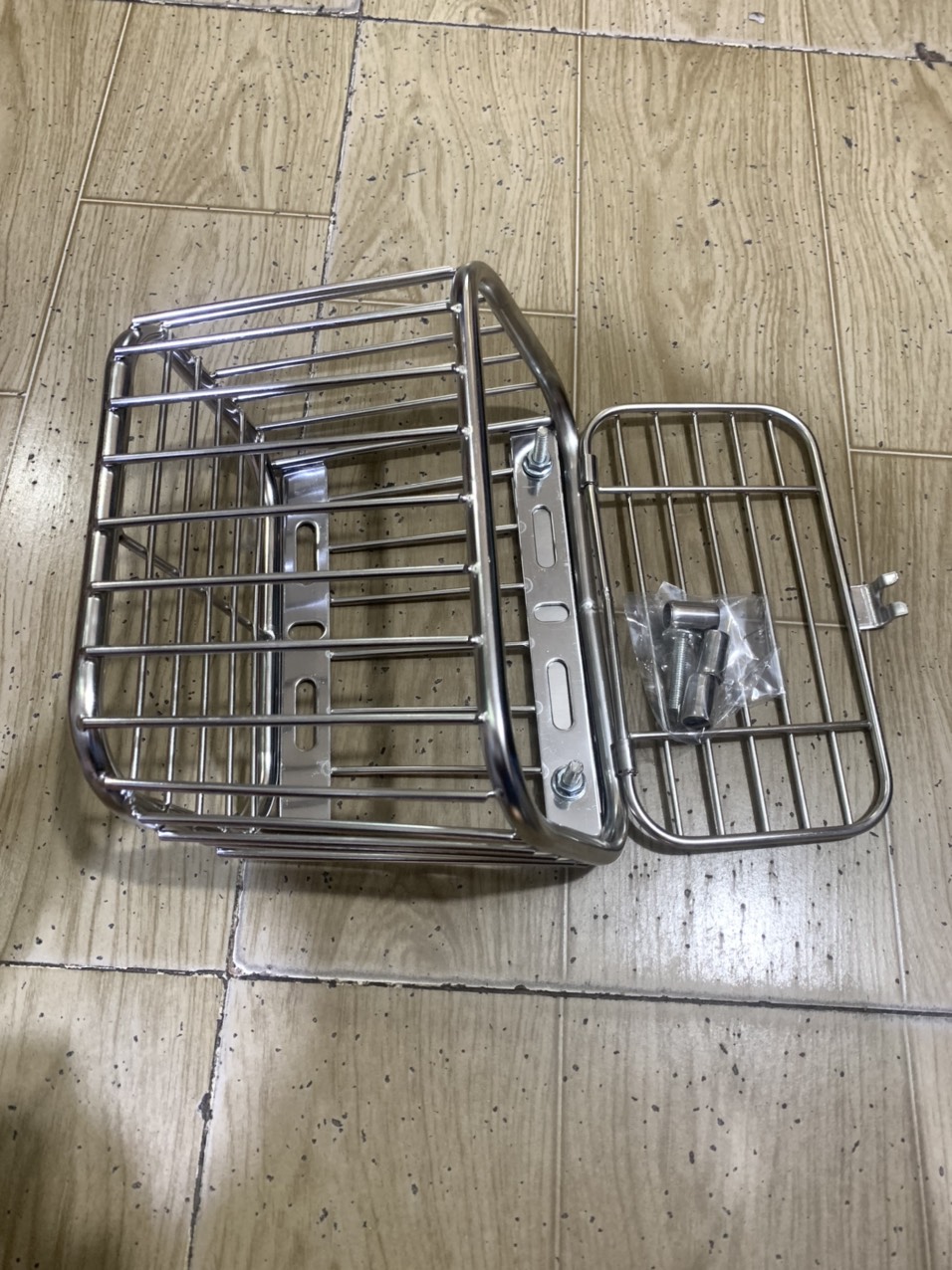 Rổ trước xe WAVE RS và wave nhỏ inox có nắp kiểu mini