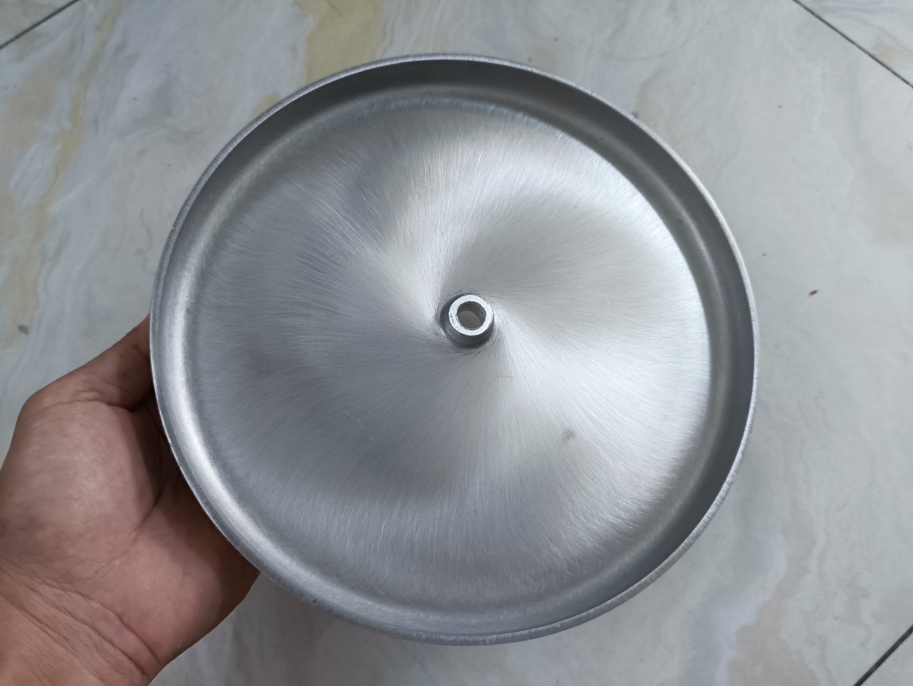 Nắp bông lan nhôm lớn đk lọt lòng 21,5cm