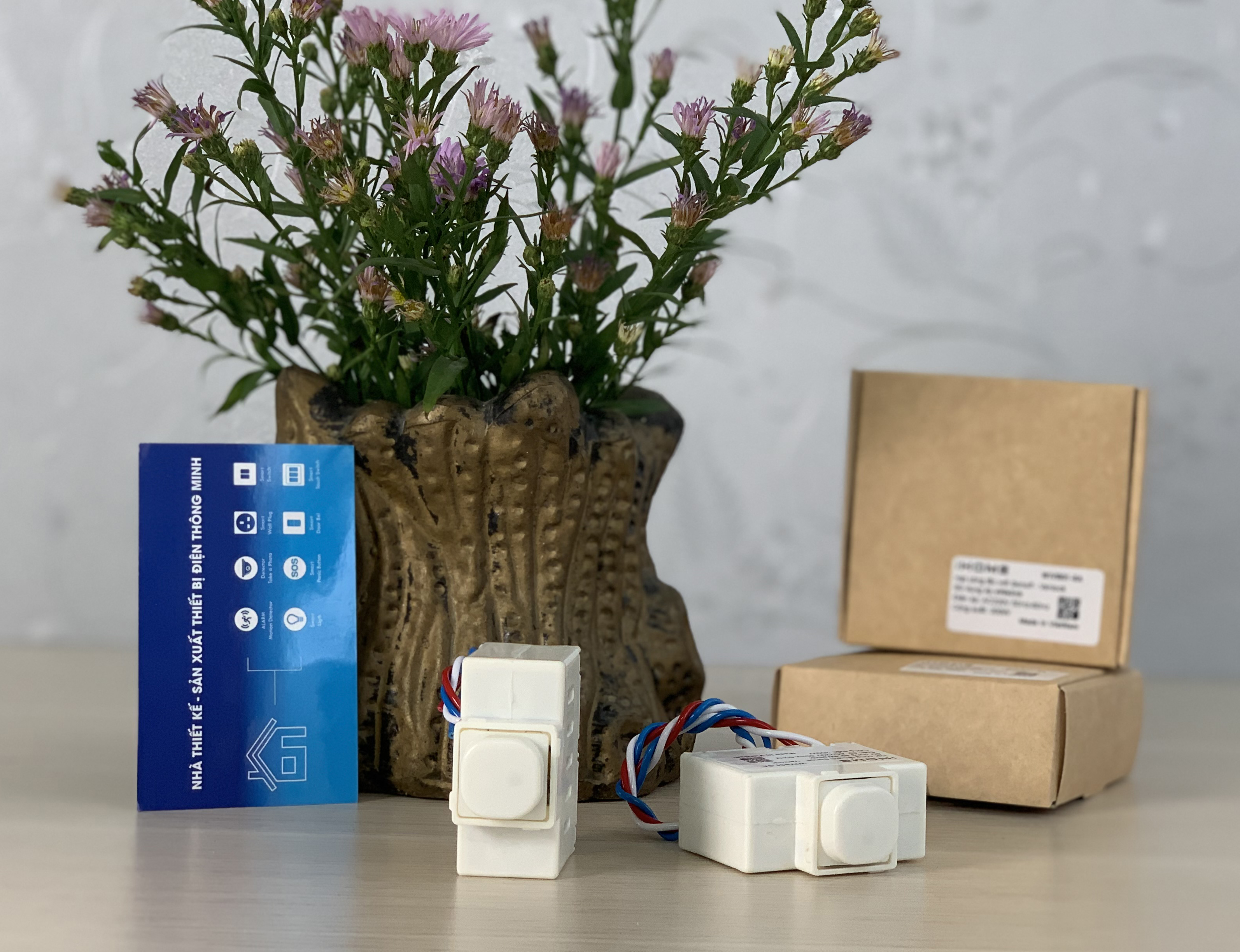 Công tắc wifi iHome Sino Vanlock điều khiển từ xa bằng điện thoại và giọng nói