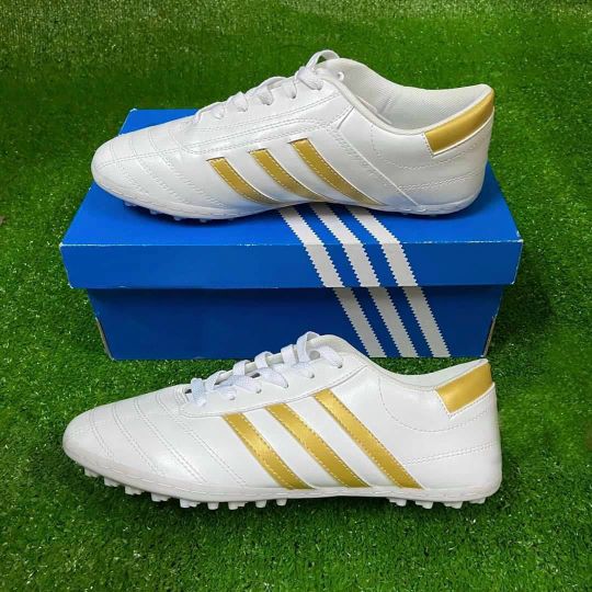 Giày đá bóng 3 sọc Wika đế TF - gdb3s9