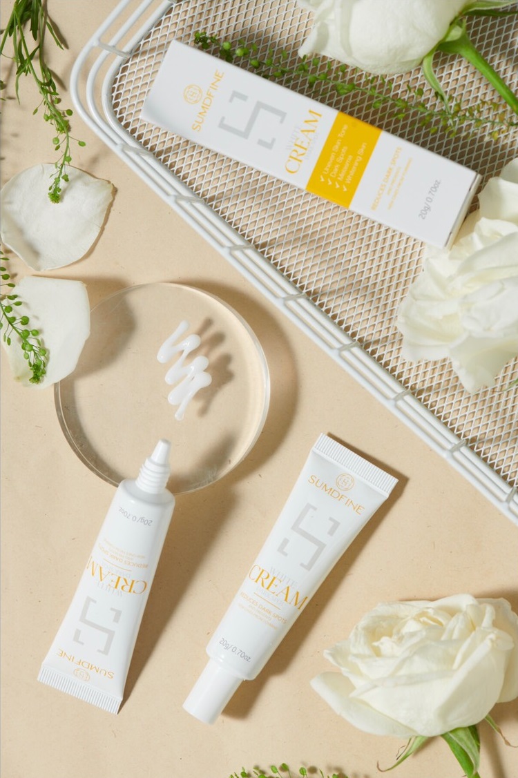 Kem mờ nám trắng da sumdfine white cream dark spot hần quốc