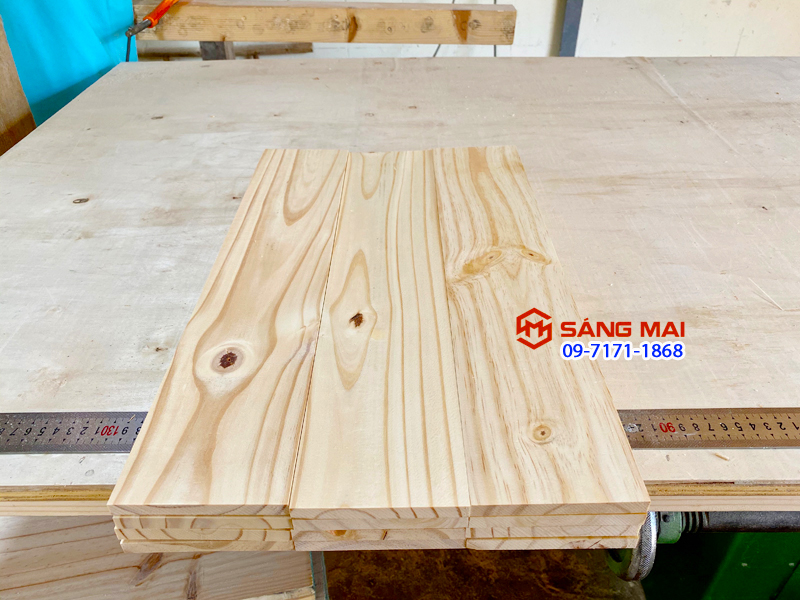 [MS100] Tấm gỗ thông dày 1cm x  mặt rộng 10cm x dài 50cm + láng mịn 4 mặt