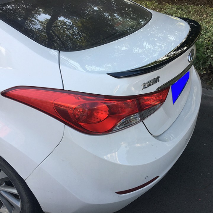 Đuôi Gió, Cánh Lướt Gió Xe Ô Tô Hyundai Elantra 2019-2020 hàng sơn cacbon sẵn
