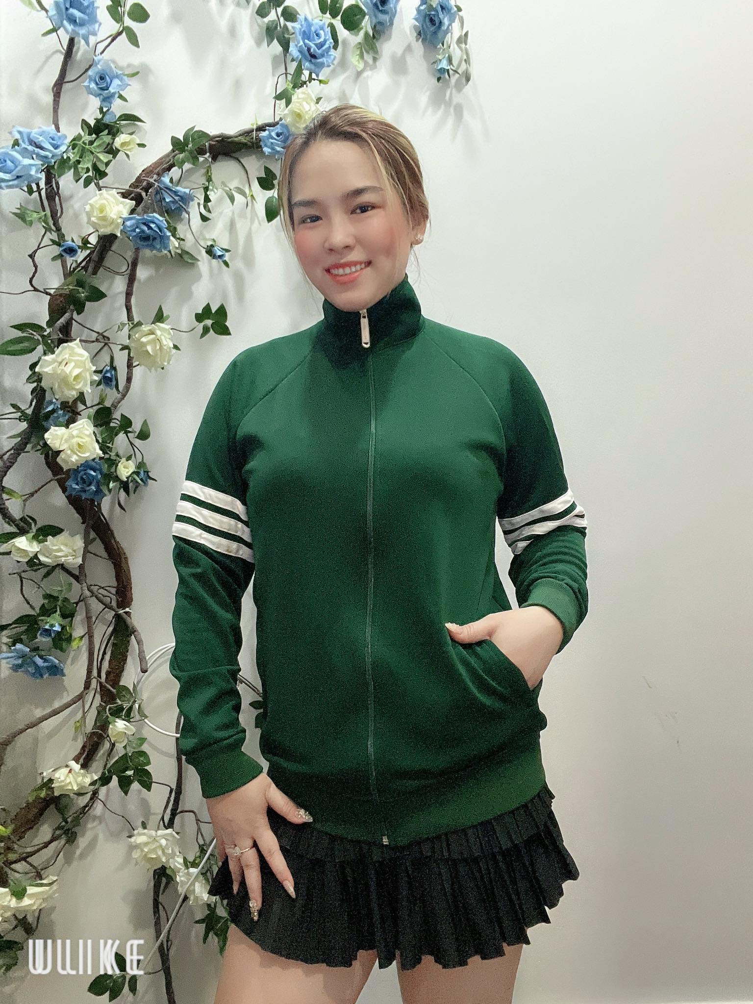Áo chống nắng poly nữ cổ trụ phối sọc tay dễ thương