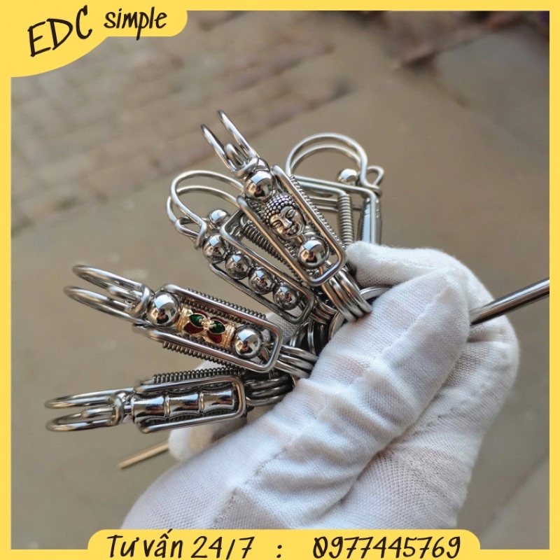 Móc khoá inox thủ công cao cấp phong thuỷ gắn hình phật tổ như lai cầu bình an