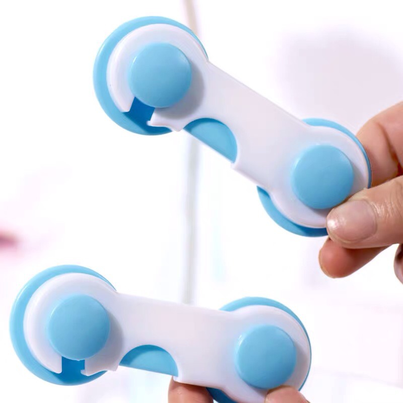 KHÓA GÀI CỬA TỦ AN TOÀN CHO TRẺ NHỎ CHẤT LIỆU NHỰA AN TOÀN