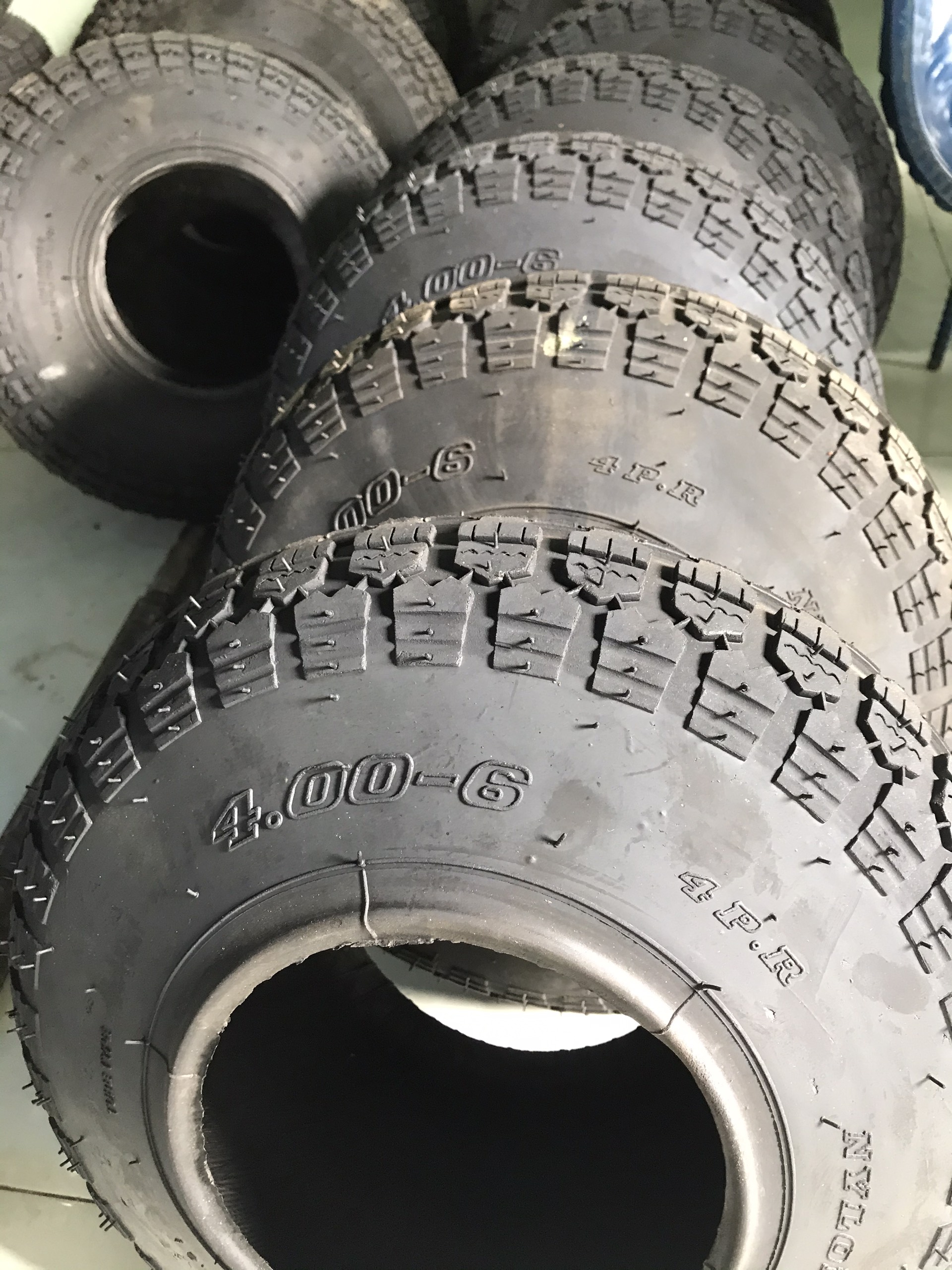 Lốp xe rùa/ vỏ xe rùa số 350-8 và số 4.00-6 loại tốt vỏ dày/ 4.00-6 loại mỏng
