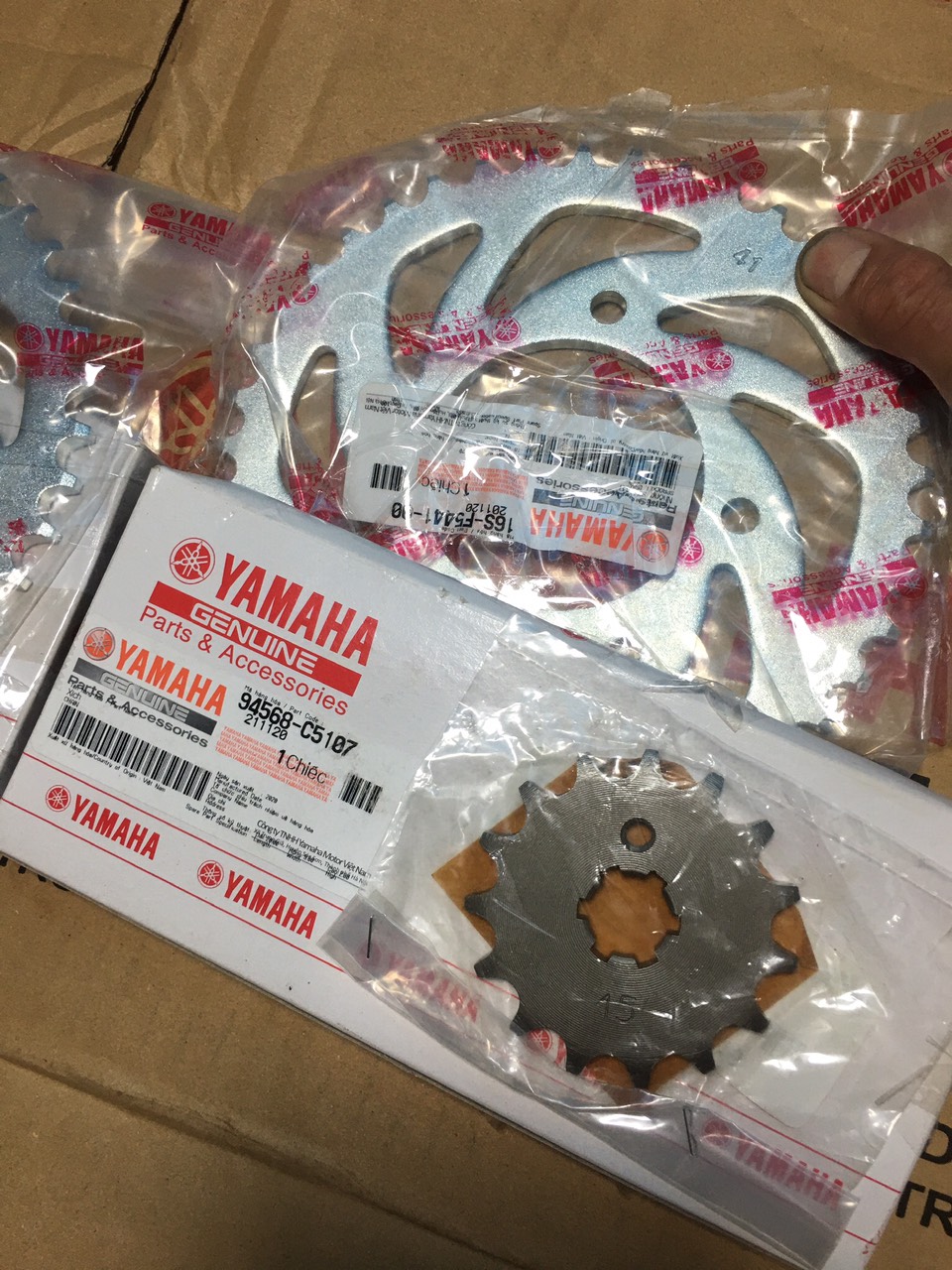 Nhông sên dĩa Taurus, hàng chính hãng yamaha