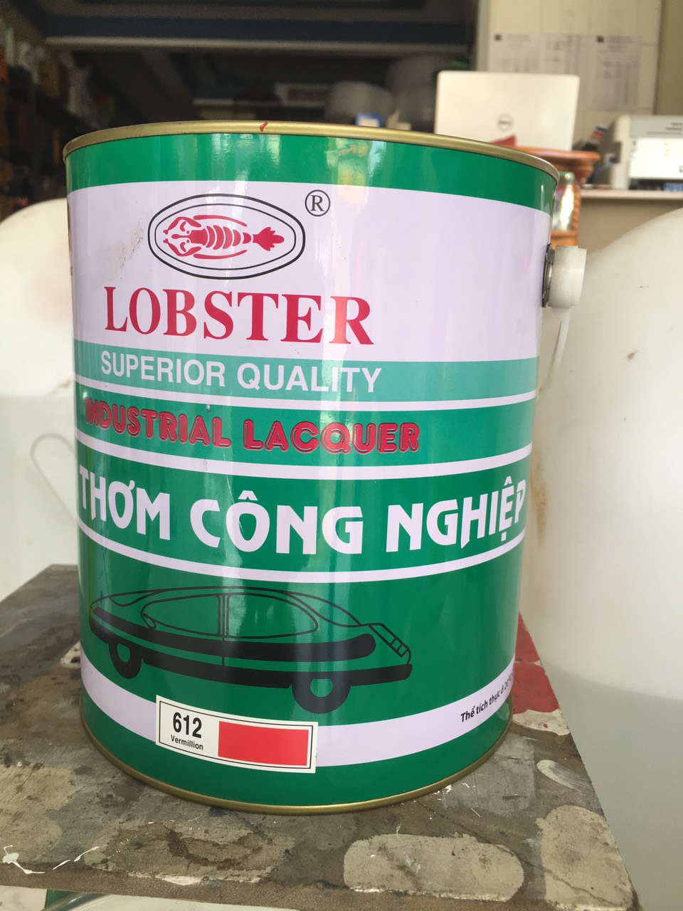 Sơn Thơm Công Nghiệp LOBSTER lon 800ml màu đỏ