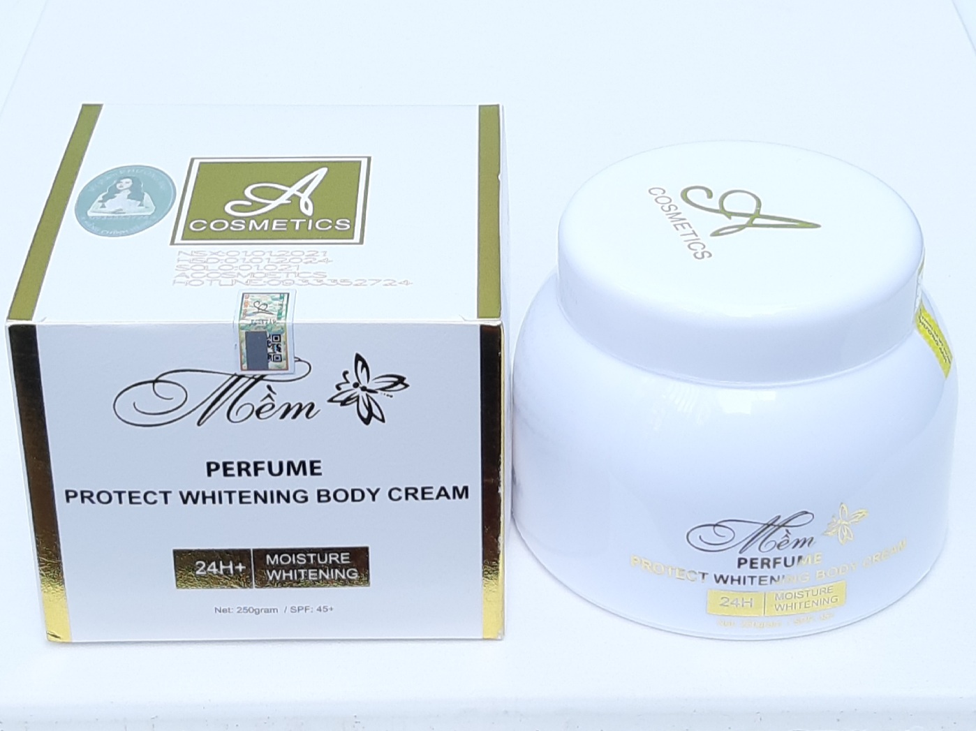 [hàng chuẩn có tem] Kem mềm chữ A Cosmetics loại bỏ đốm nâu, da tối màu dưỡng make up trắng da toàn thân, chống nắng duy trình độ ẩm cho da, mịn màng trắng sáng BODY CREAM LOTION