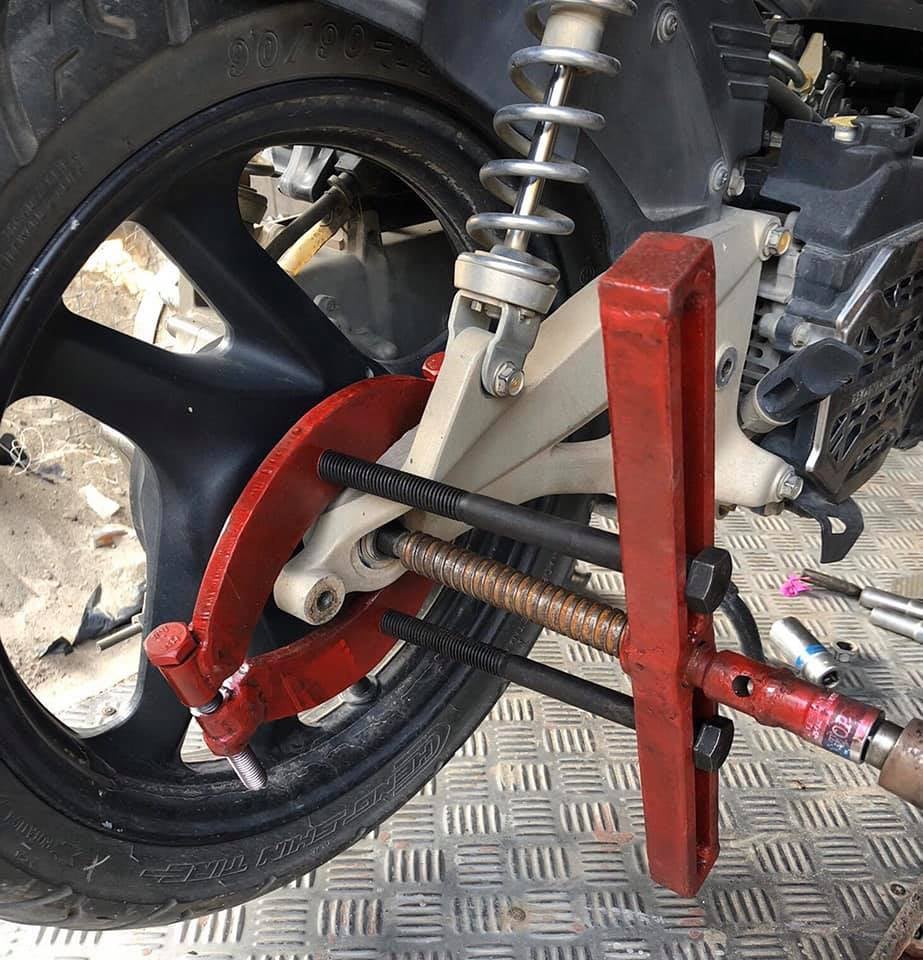 Vam Đa Năng Tháo Bánh, Tháo Càng, Vô Lăng Xe Ga Các Loại