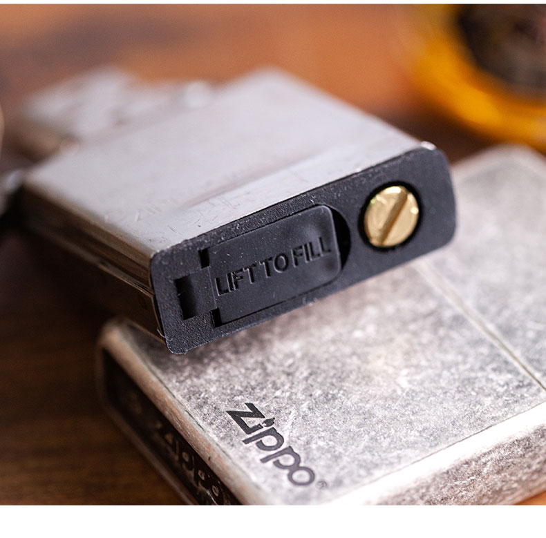Phụ Kiện Đít Nhựa Giữ Kin Xăng Cho Bật Lửa Zippo