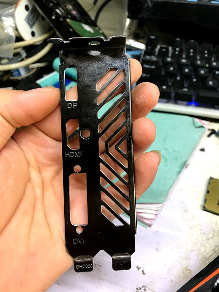 Fe chắn Vga Card đồ họa GIGABYTE 1050