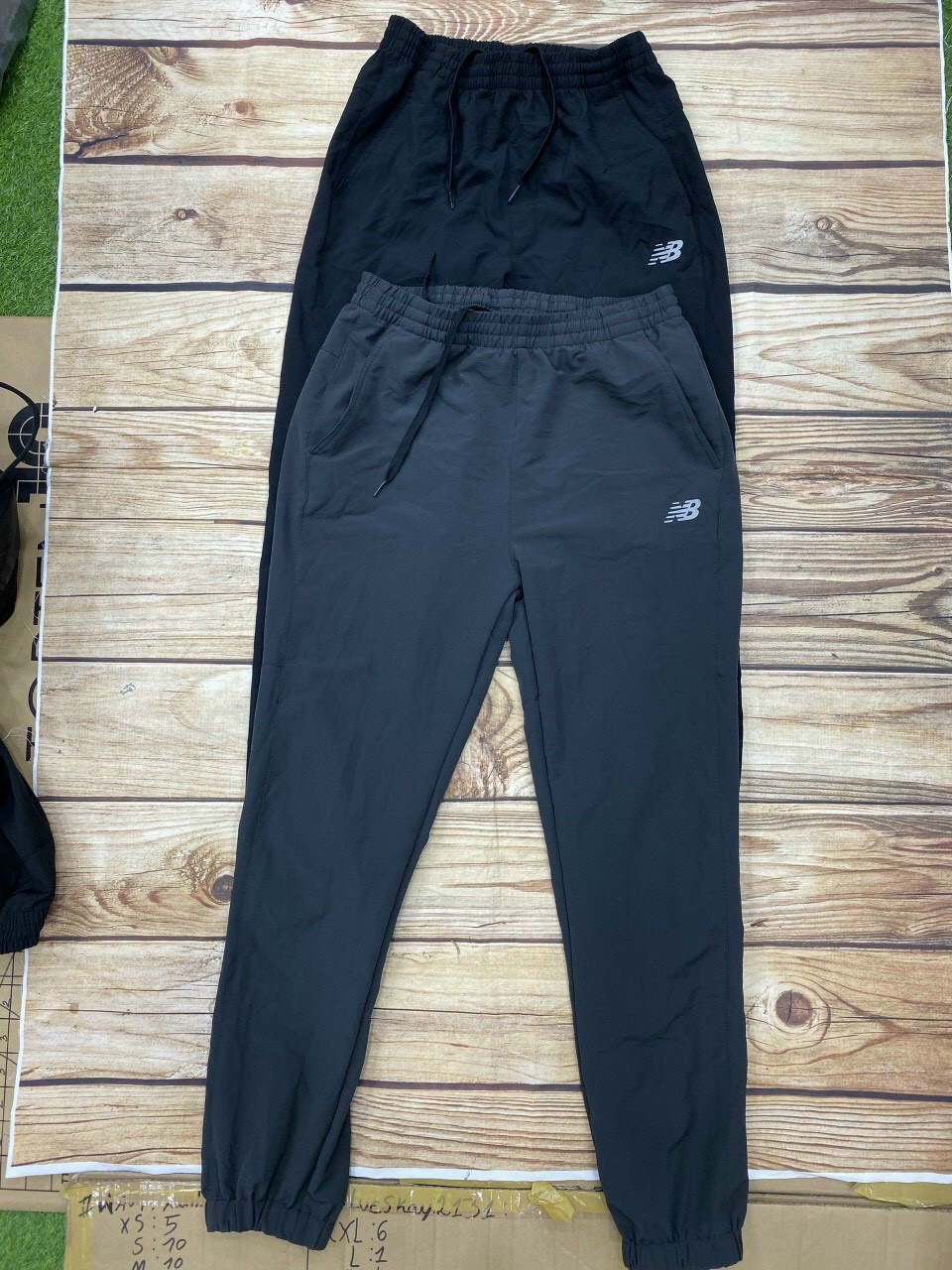 Quần jogger NB