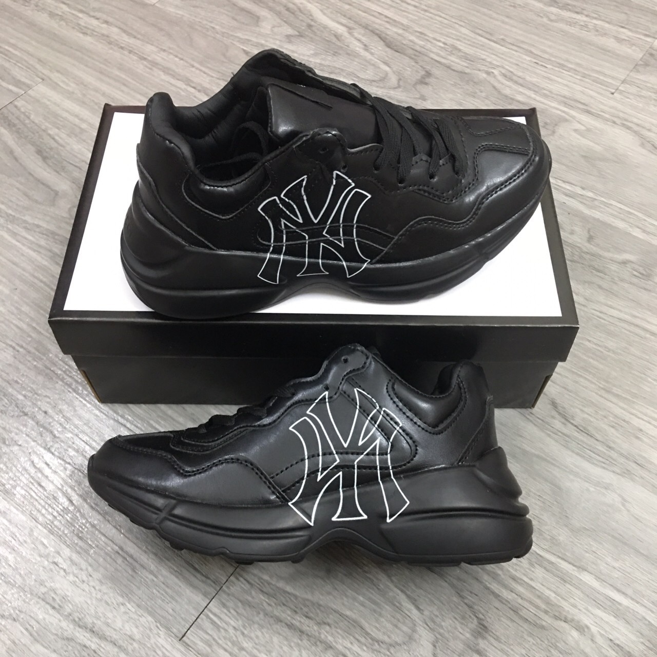 [TẶNG HỘP] Giày thể thao G.C full đen NY đậm