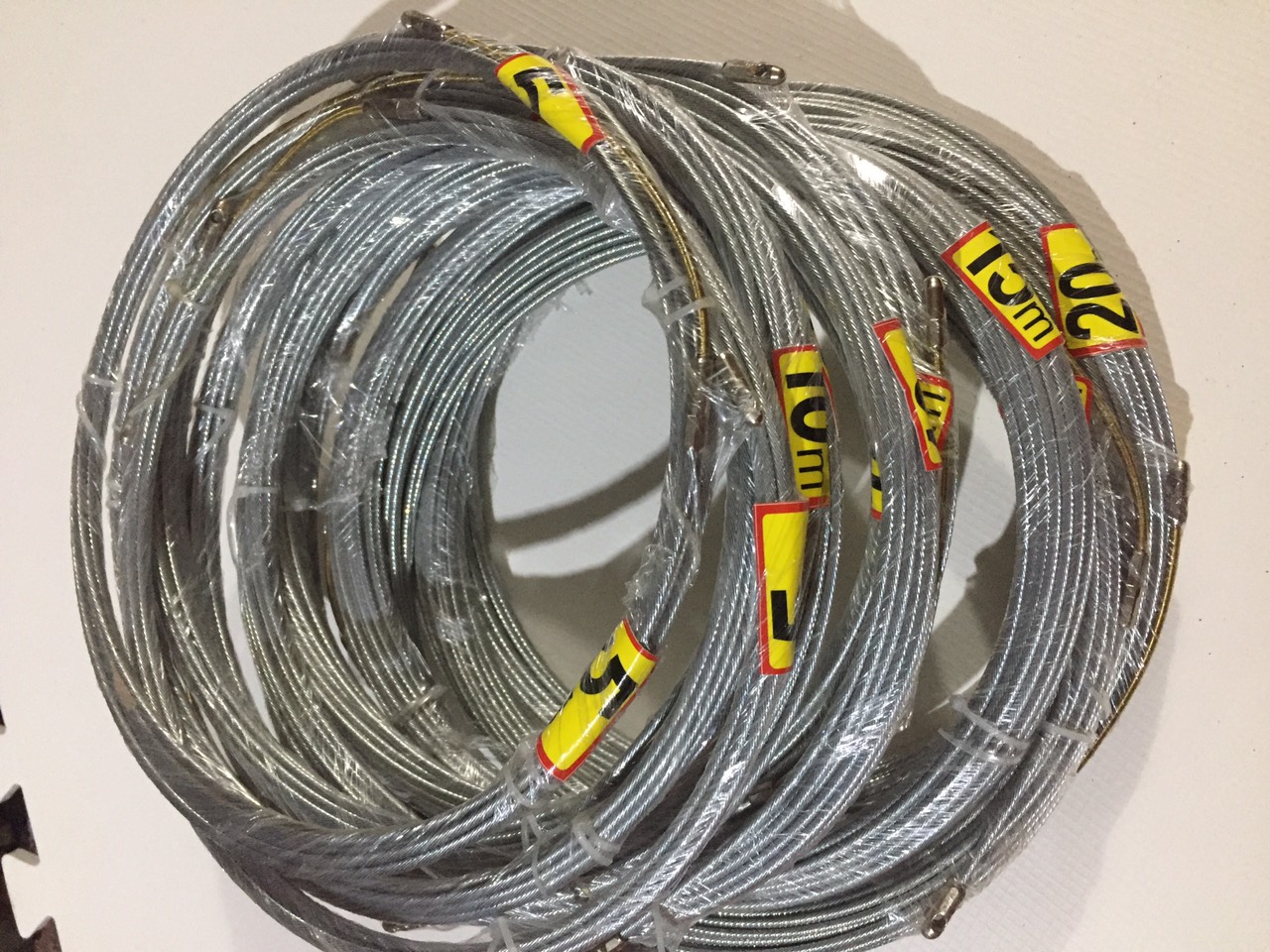 Dây mồi cáp lụa luồn dây điện trong ống ghen