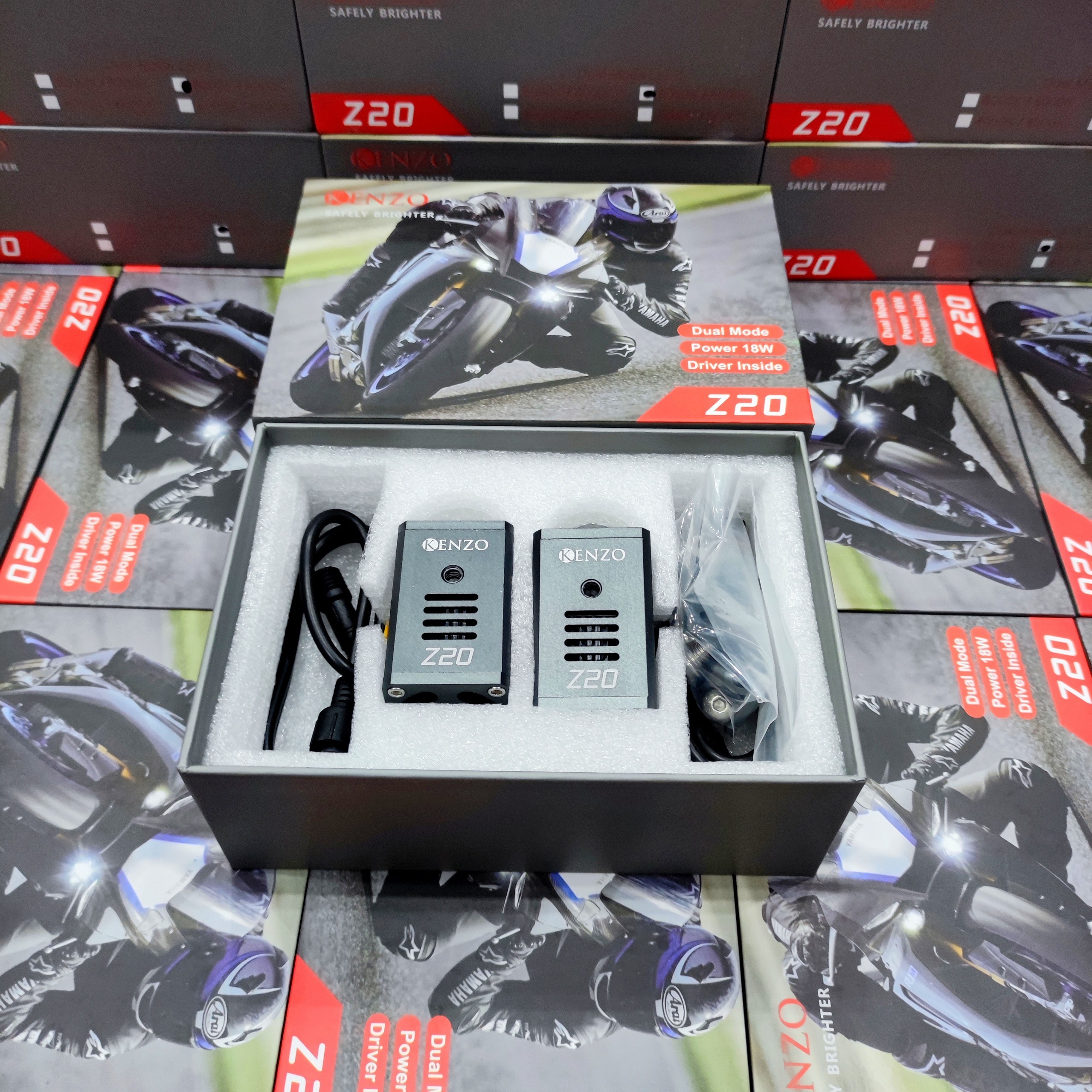 1 ĐôiĐèn trợ sáng mini 2 màu Kenzo Z20 new cho xe máy, oto- Bảo hành 12