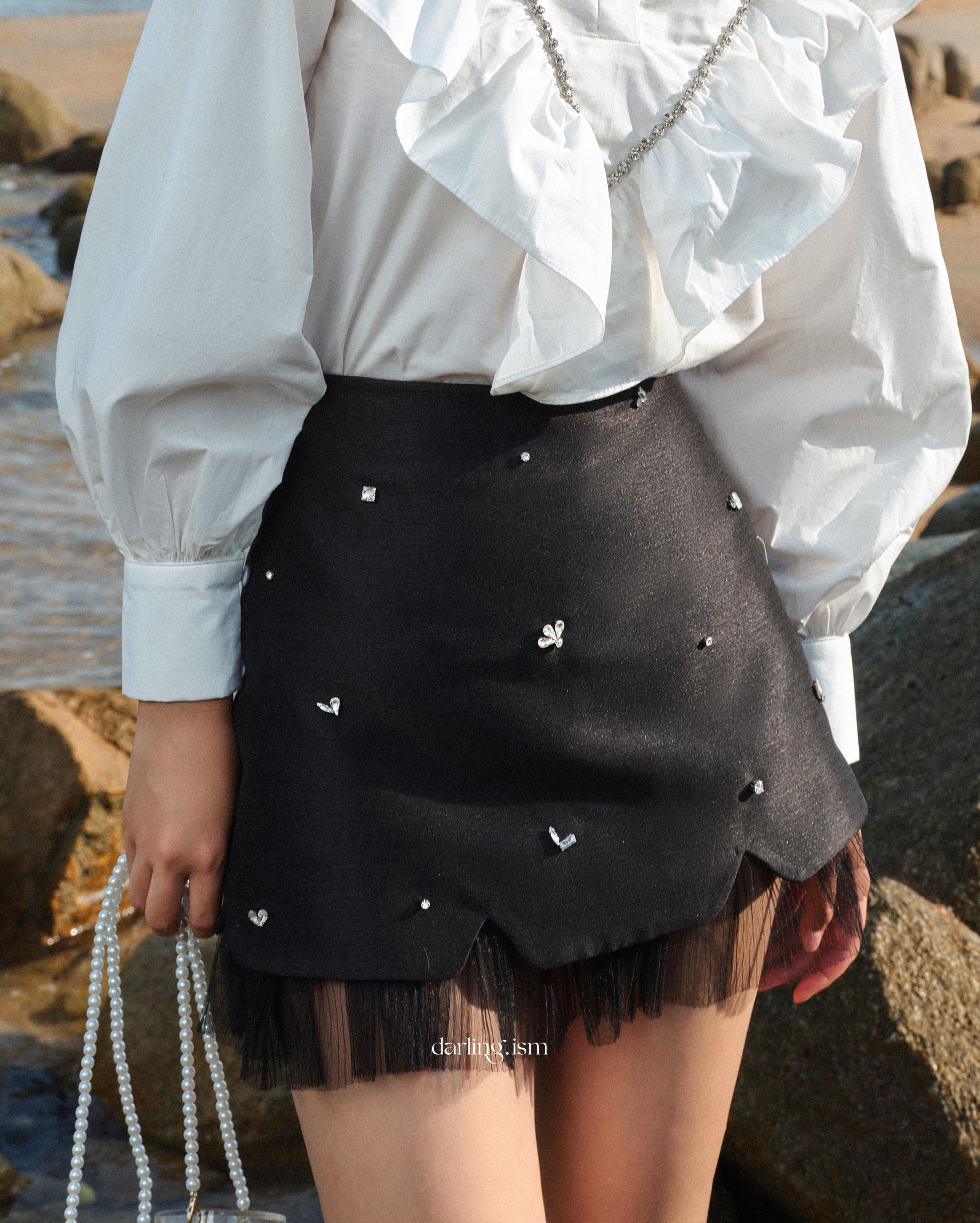 DARLING.ISM - Chân váy đính đá phối dập li Valerie skirt vải bố kim tuyến