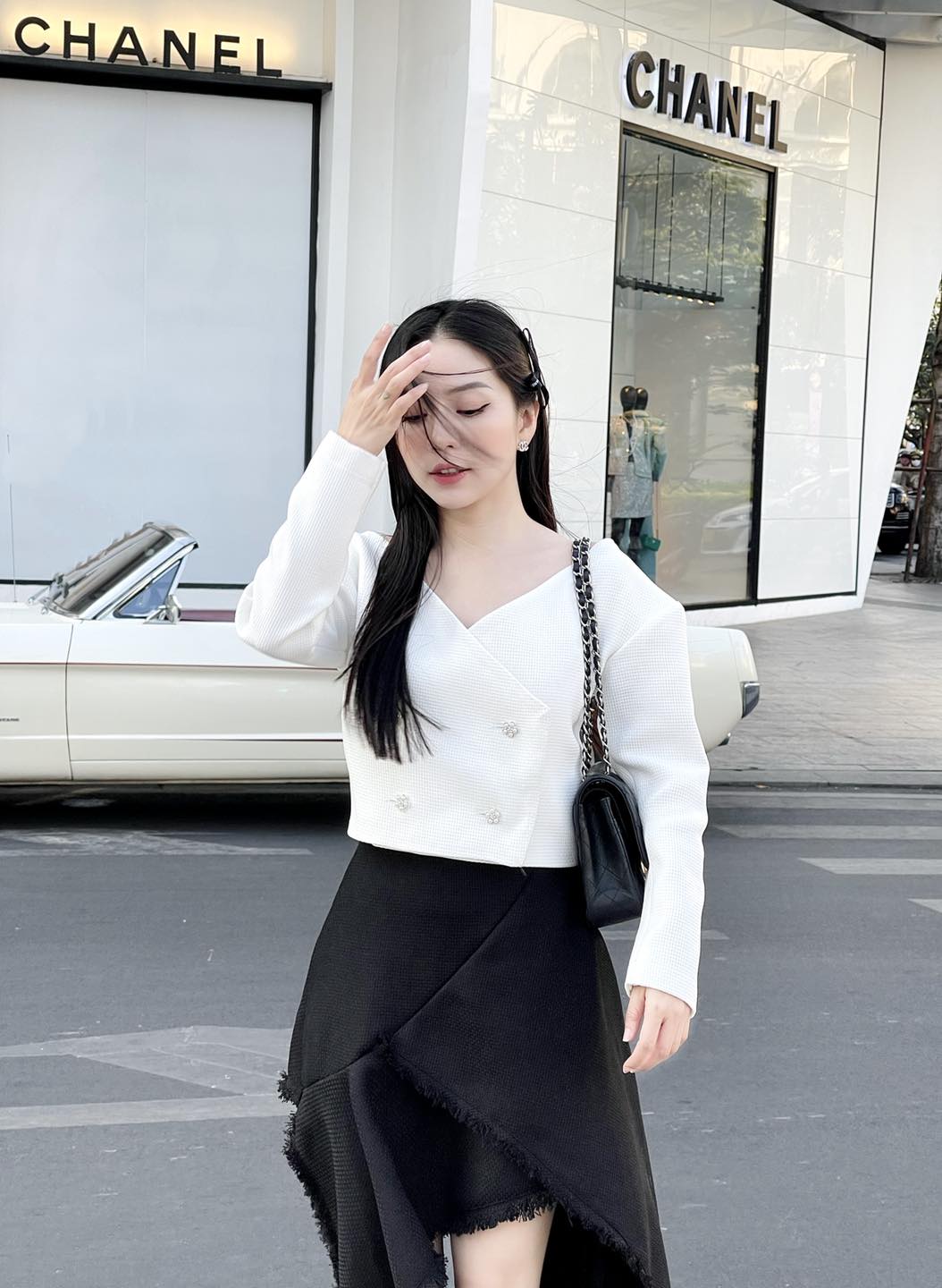 Áo bố trắng bẹt vai tay dài - xipi