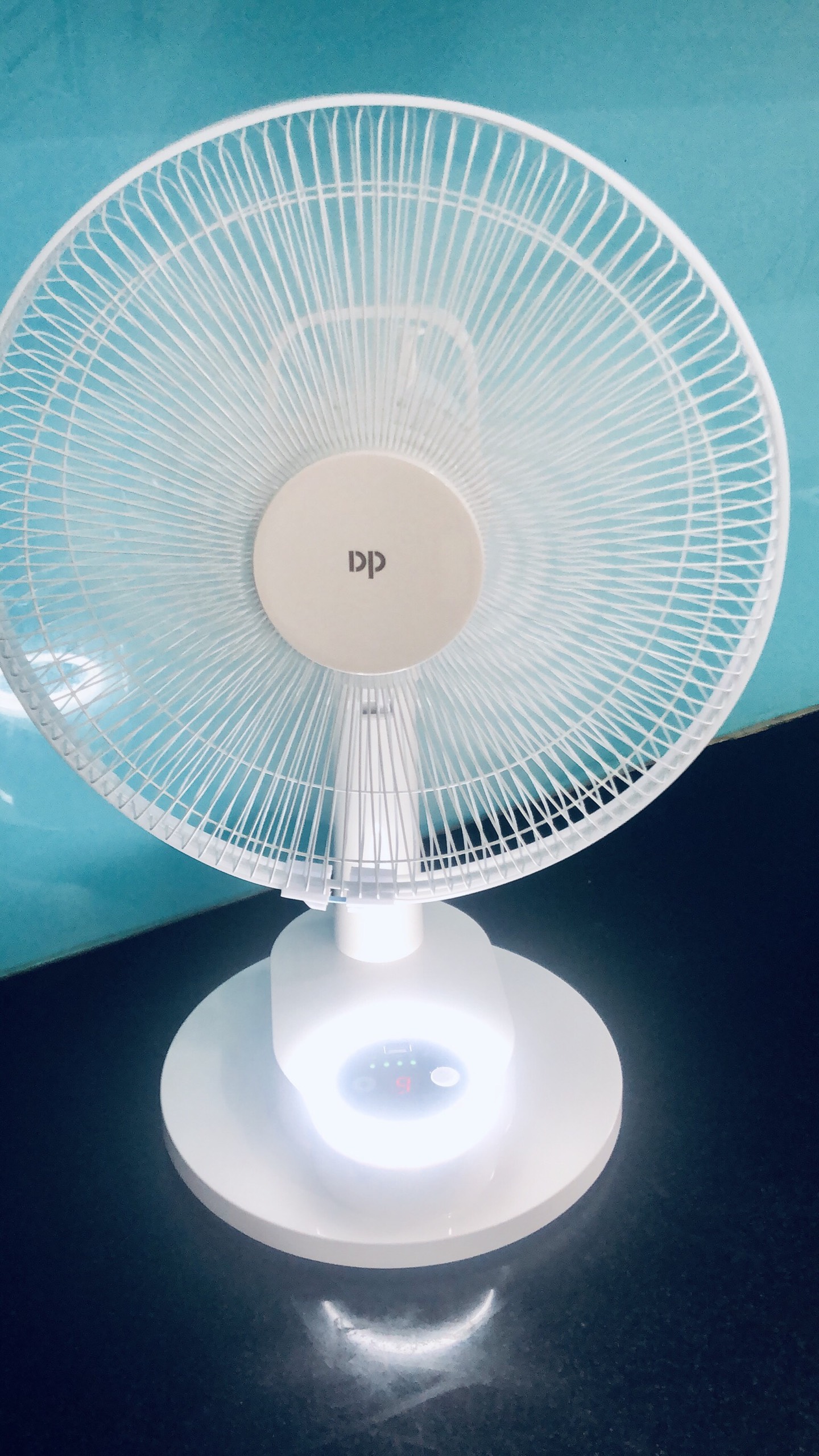 Quạt sạc đèn led kèm sạc điện thoại dp-f103at