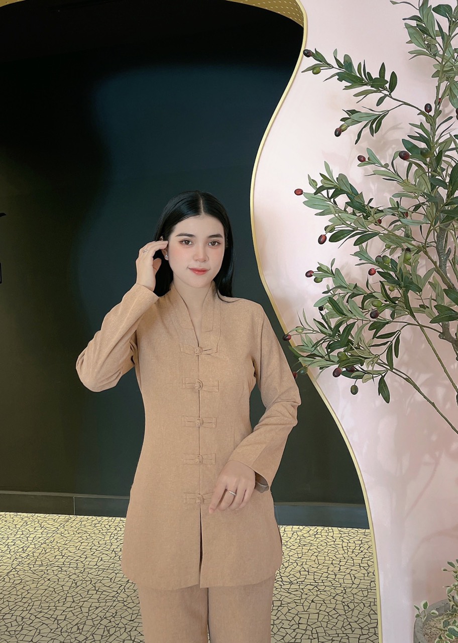 Đồ lam đi chùa mẫu la hán nữ