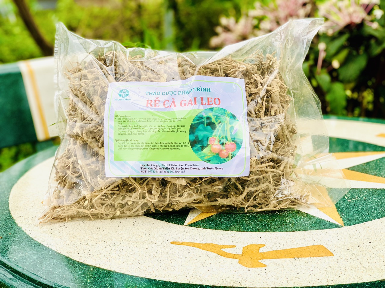 Rễ cà gai leo xao vàng hạ thổ, mát gan, hạ men gan, thanh nhiệt, giải độc.