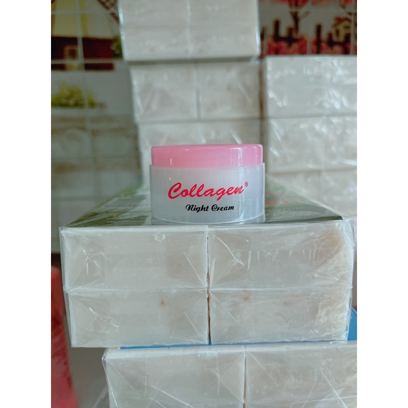Một hộp Kem ban đêm Collagen plus Vit E
