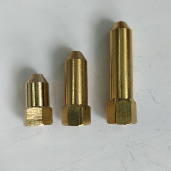 Đầu béc xịt rửa xe bằng đồng ren trong 14mm
